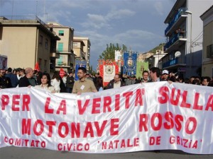 manifestazione comitato 14 dic. 2004